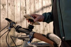 Fidlock VACUUM Uni Phone Patch - Zwart -Fiets Verkoop VC 01600 BLK fidlock vacuum uniphonepatch trekking 6